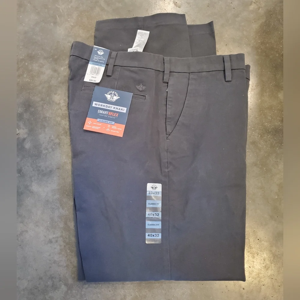New W Tag Dockers Men’s Classic Fit Workday Khaki Pants Trousers 40/32